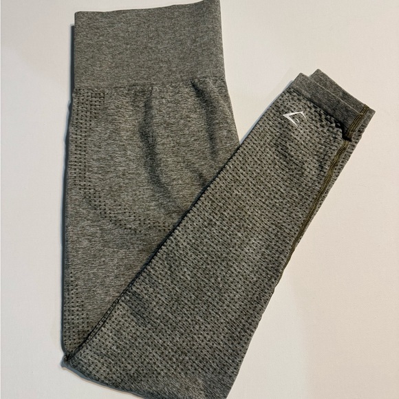 2 Pack Gymshark Leggings Bundle Large- Gray / Olive Gray - Picture 3 of 3